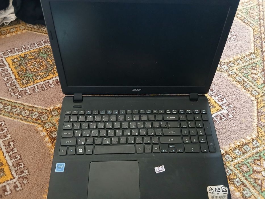 ACER novutbuk ideal