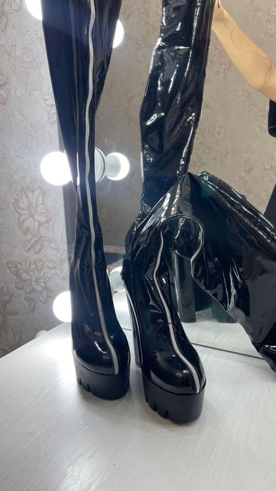 Сапоги/ Ботфорты/ на молнии/ лакированные/ размер - 38