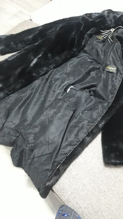 Продам шубу в отличном состоянии