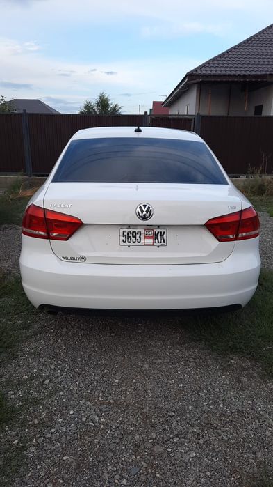 Фольксваген Пассат 2015г 5млн