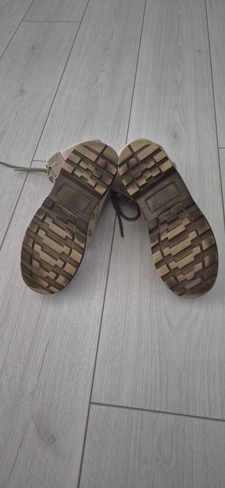 Bocanci militari