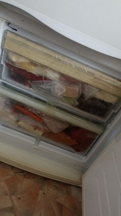 Продам холодильник