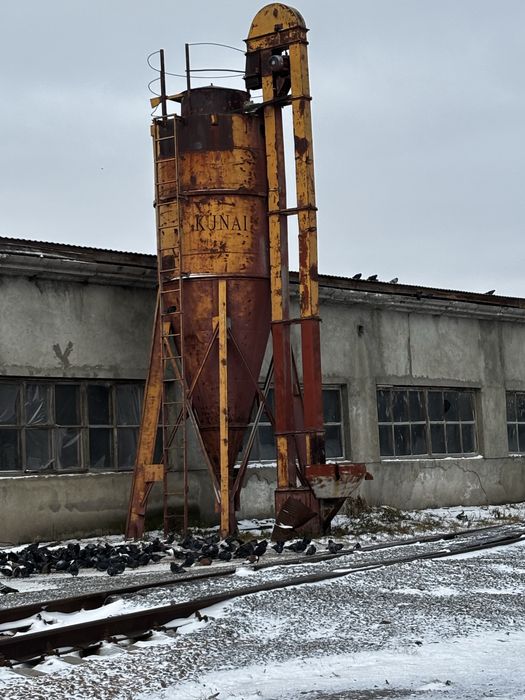 Продам силос, емкости, бункеры