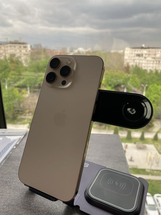 Iphone 16 pro max Desert titanium