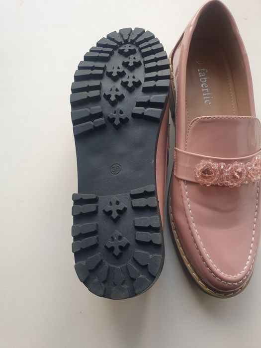 Новые женские туфли