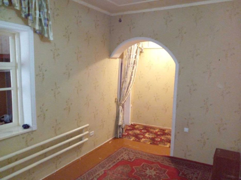 Продайся уютный дом в городе Янгиюль