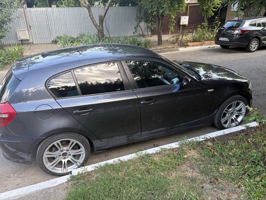 BMW 1 Series 2009 — imagine 5