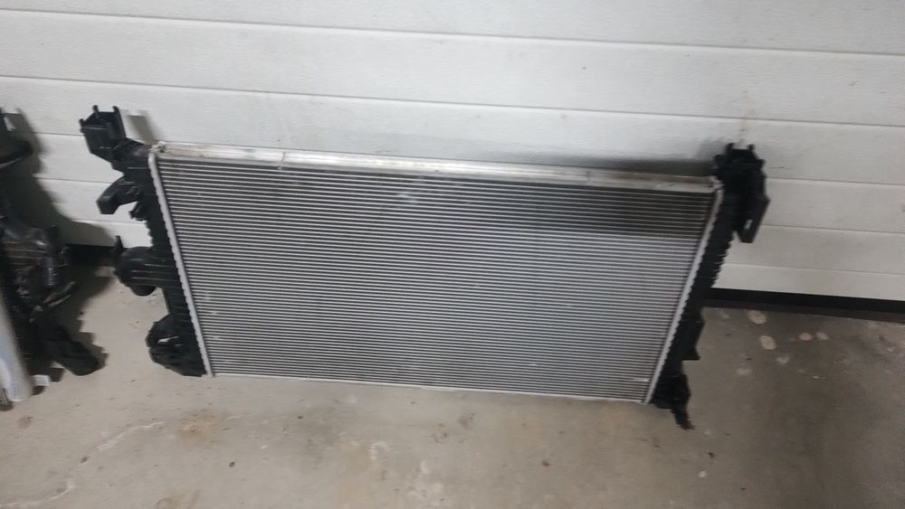 Radiator apa și volet Dacia Duster 1.5 adblue