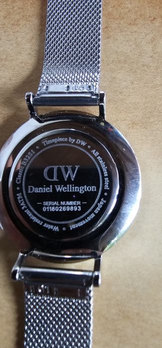 Часовник  Daniel Wellington