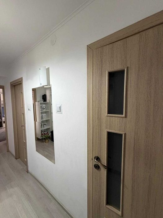 Vand/Schimb Ap 4 Cam Decomandat St 2  Str.Stolnicul Vasile cu Casa sau Ap 2-3 Cam St 2