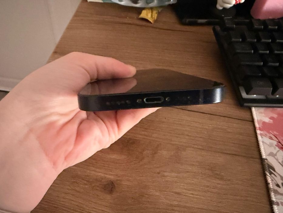 Iphone 13 de 256 impecabil