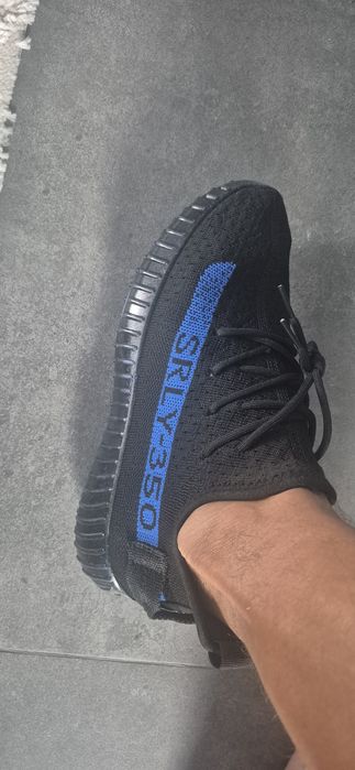Adidas yezzy noi