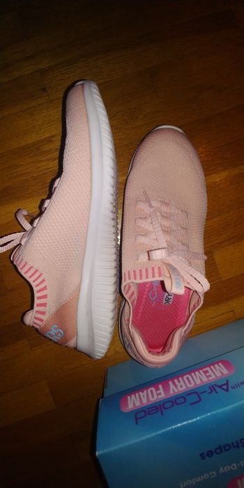 Отлични маратонки, Skechers, номер 37