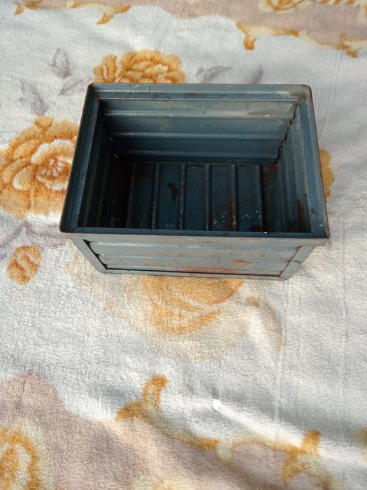 Продам металлические  ящики