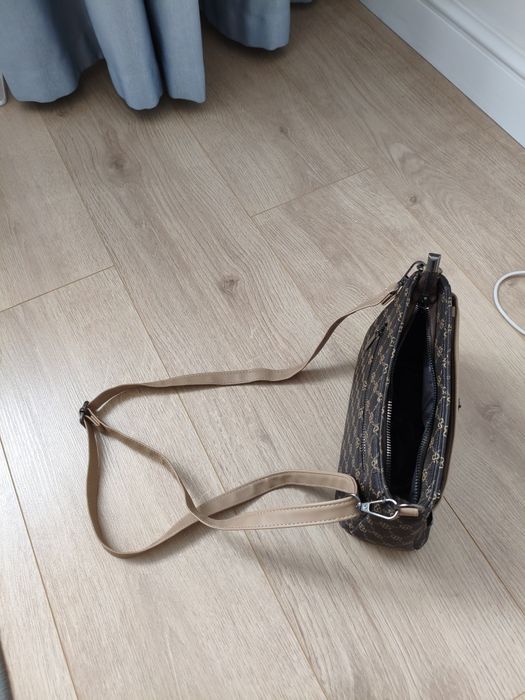 Продам сумку новая