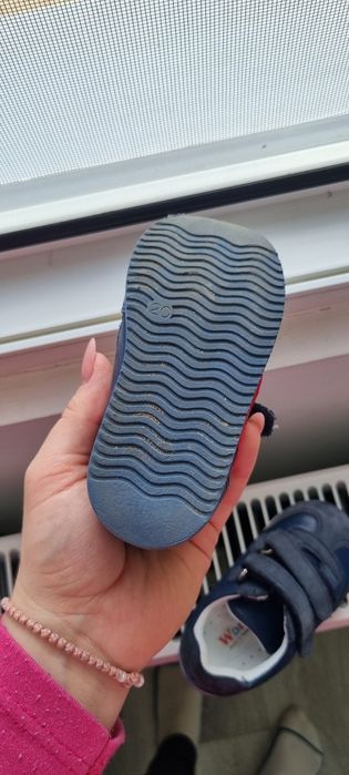 Adidasi bebe din piele