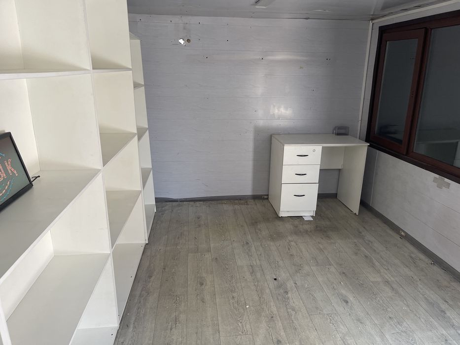 Продам стилажи полки 8 метров