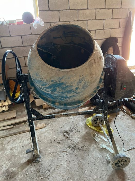 Продам бетономешалку самовывоз