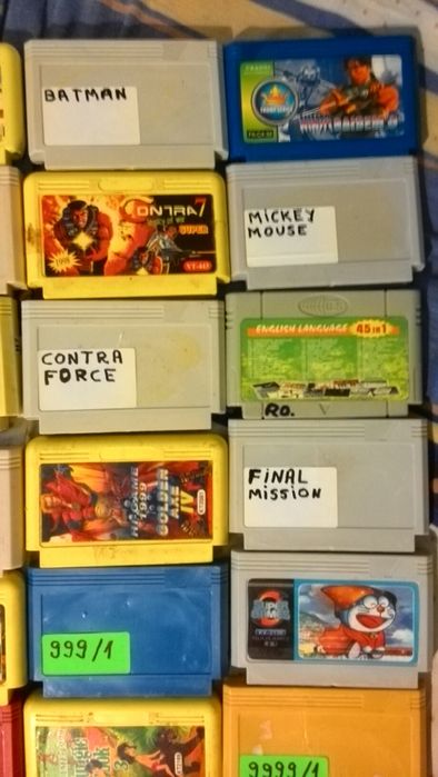 Vând/Schimb 33 casete terminator-nintendo,50 bucata,două fără carcasă.