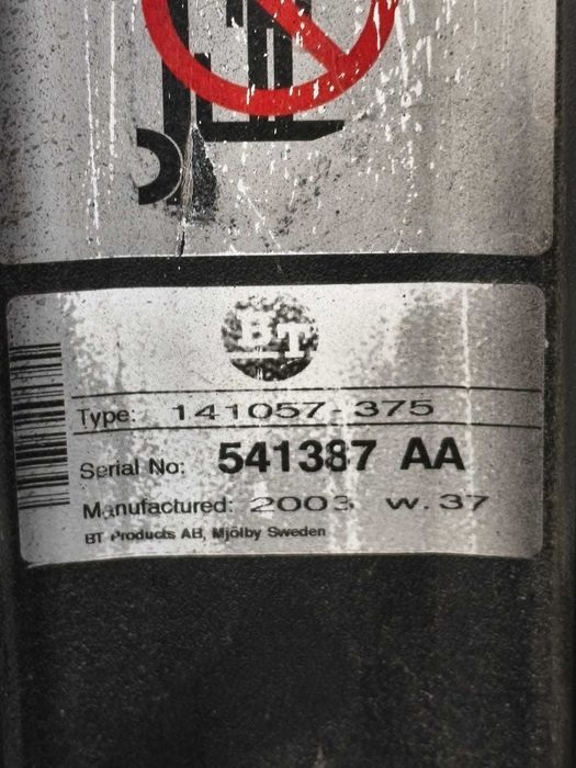 Electrostivuitor/Electrotranspaleta BT LST – 1450 kg, lift 3750 mm