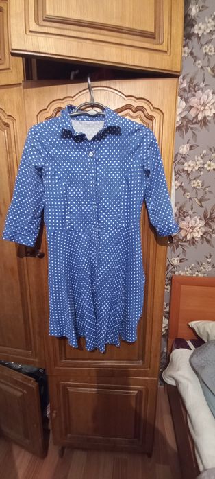 Продам платья женские