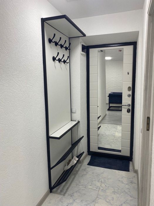 Продаётся 3 ком в центре с ремонтом, мебелью и техникой