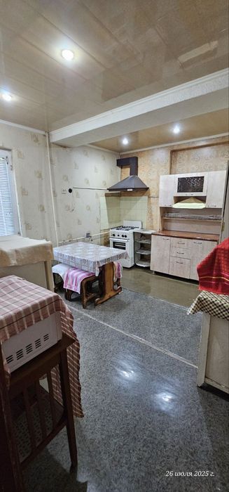 СРОЧНО ПРОДАЁТСЯ  2х комнатная  квартира с мебелью, напротив станц