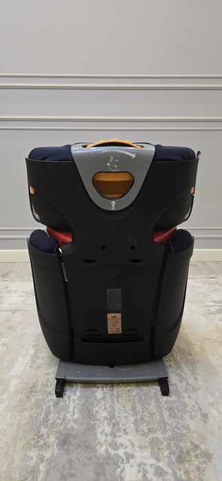 Автокресло Chicco isofix