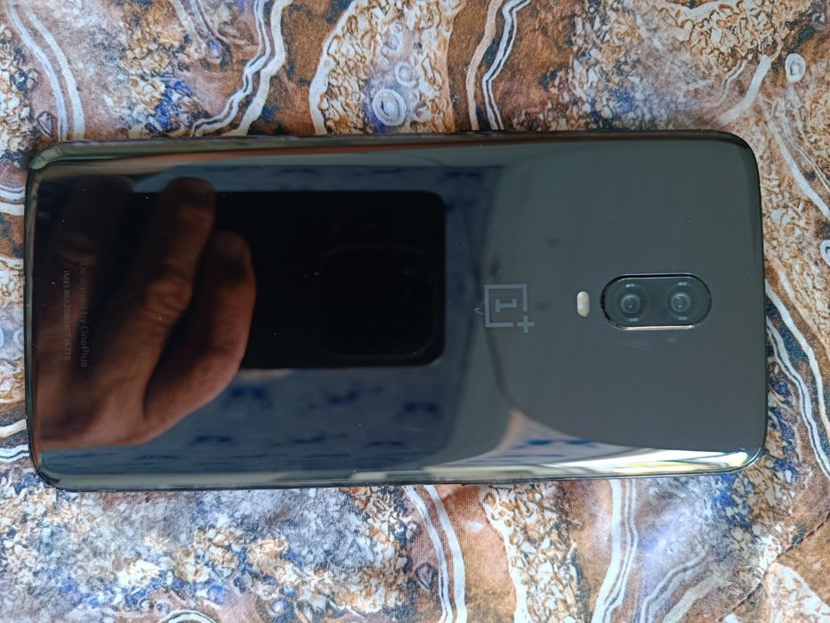 Oneplus 6T .8/128 zoʻr telefon