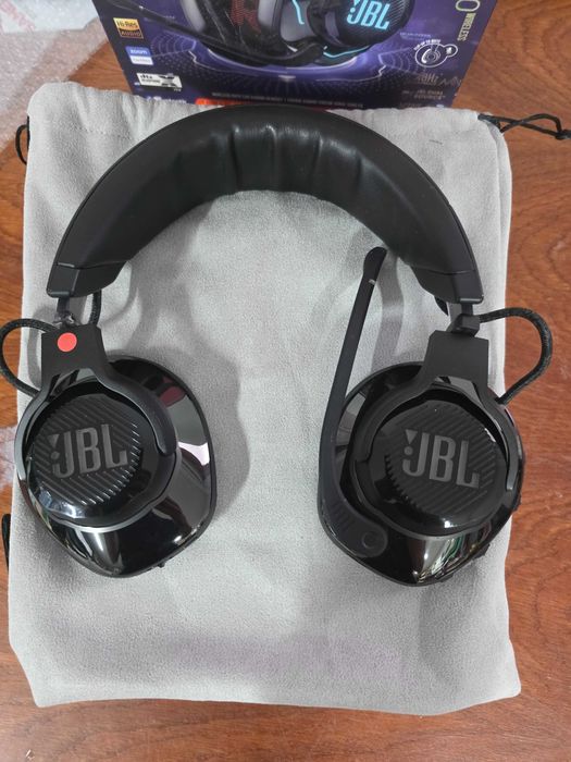 JBL Quantum 910 - Casti de gaming wireless over-ear performante
