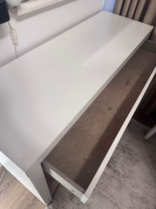 Vand masuta de machiaj ikea