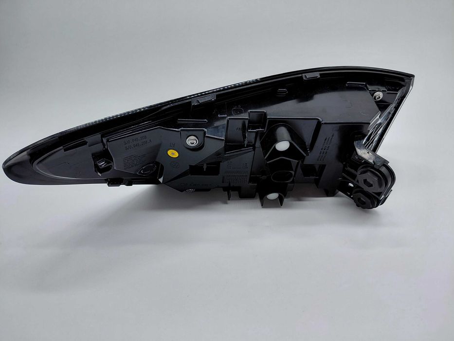 3J0945208 Нов Десен Стоп IQ Light VW Passat B9