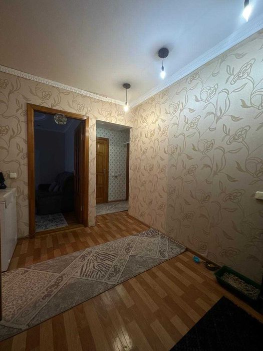 2 к.кв. в 8 мкр-не р-н Алтай