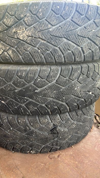 Продам зимнюю резину