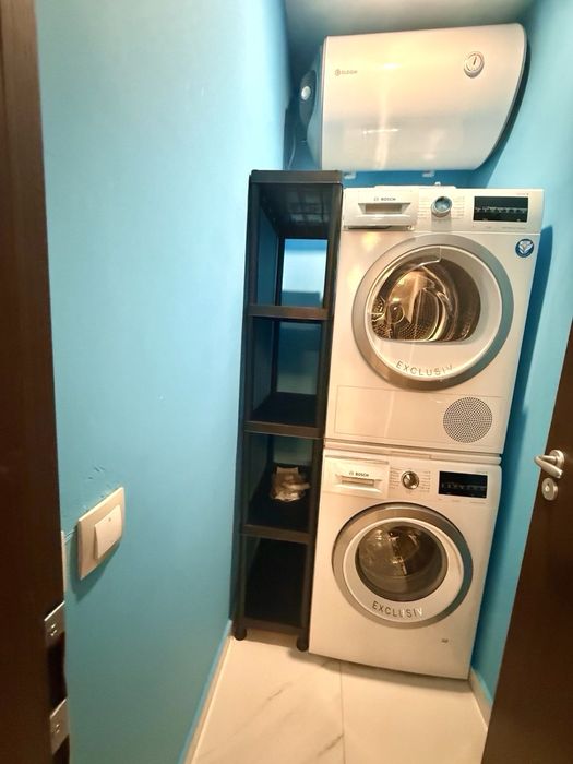 Тристаен апартамент с двор, в луксозен комплекс в Студенски Град