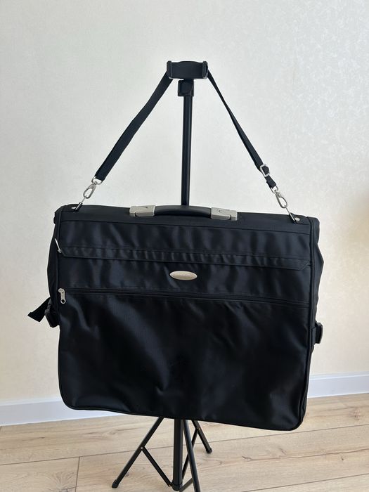 Продам чехол фиомы samsonite