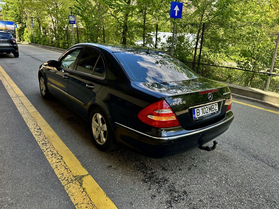 MERCEDES-BENZ E-Class 2004 — imagine 4