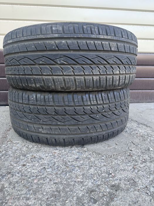 Продам два покрышки r20