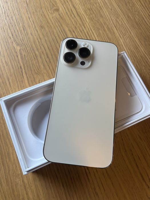 Продам 14 про макс 256 гб