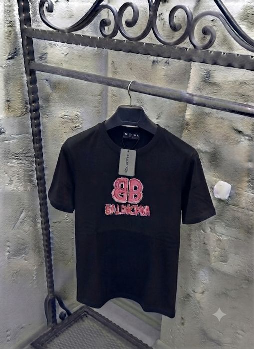 *BALENCIAGA* Дамска тениска