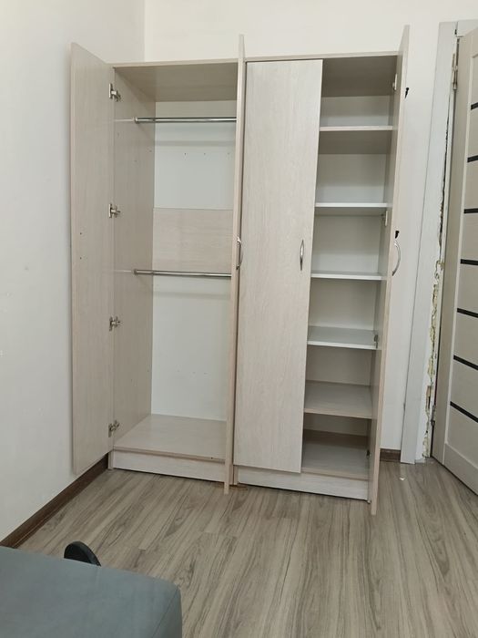 Продам шкаф для одежды