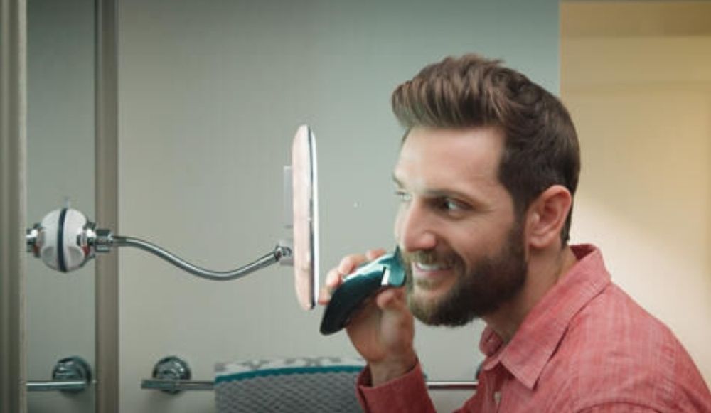 Зеркало для макияжа с 10 кратным увеличением Ultra Flexible mirror