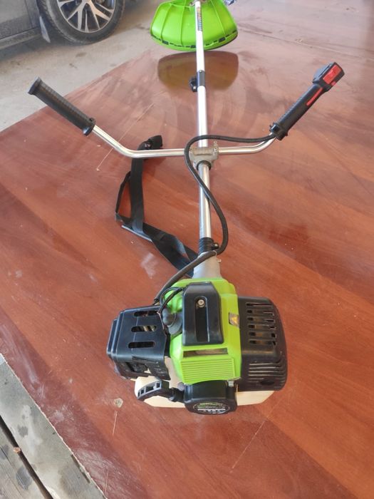 триммер бензиновый для травы