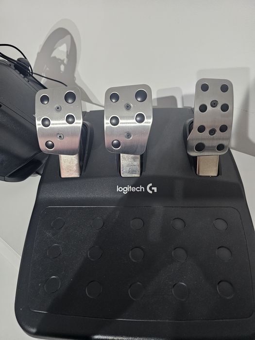 set Logitech G29 Driving Force Racing volan, pedale si schimbator