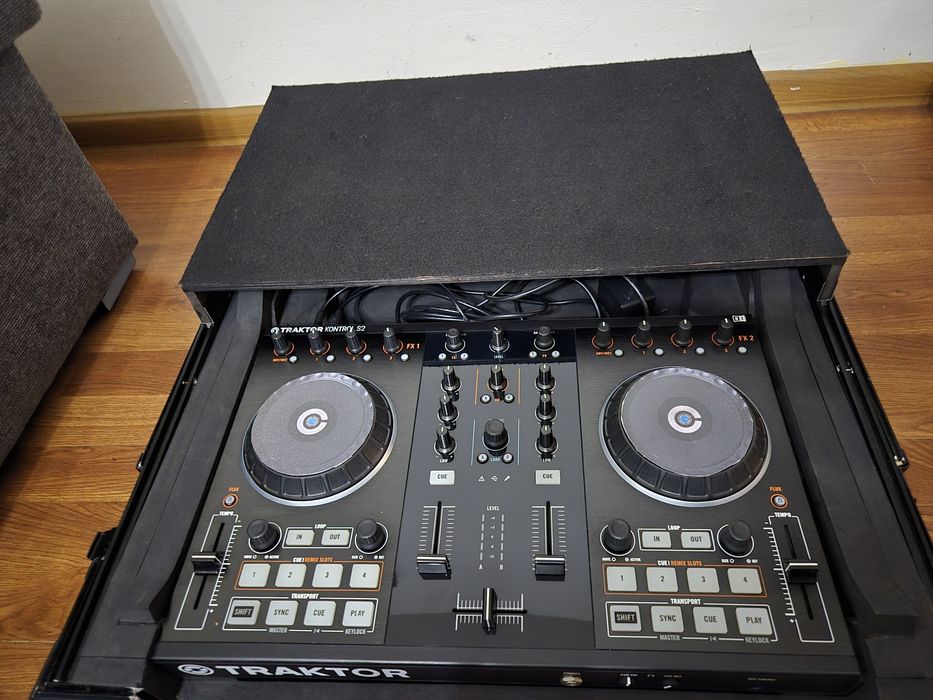 Consola Dj  Mixer traktor