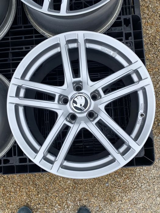 18 цола 5 х 112 мм VW , Фолксваген , Шкода , Ауди