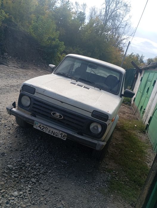 Продам ниву,на ходу