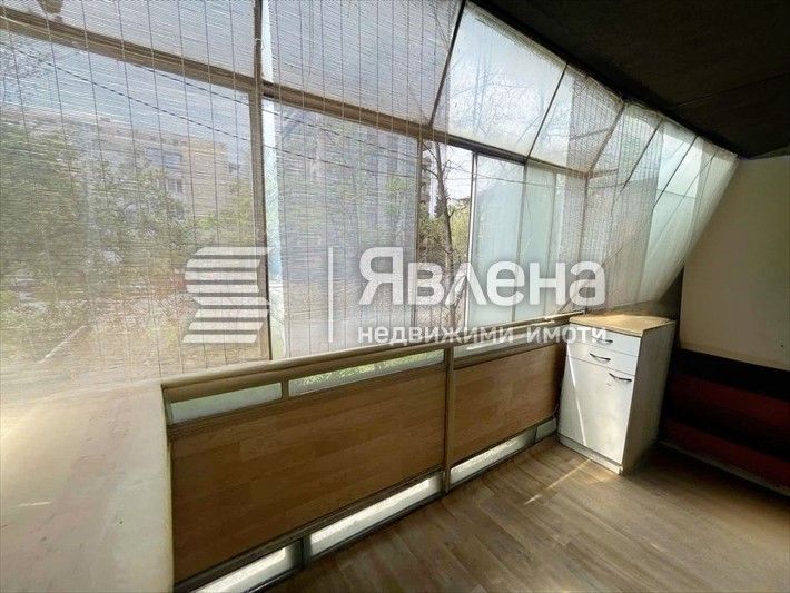 Продава се Двустаен апартамент в София, Изток - 70 кв.м за 2643 €/кв.м - Снимка #4