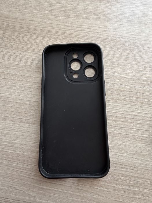Продам чехол на 14 Pro. Новый