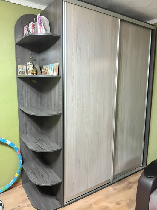 Продам шкаф купе